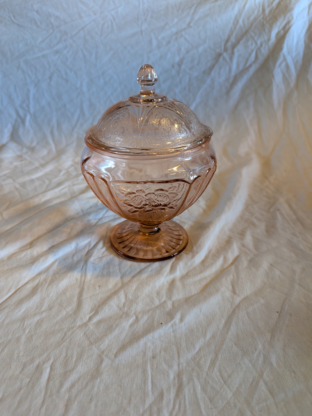 2/60$ Vintage Pink Glass Covered compote - Embossed Floral Candy Dish
